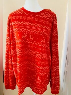 Mens cozy lounge top size large